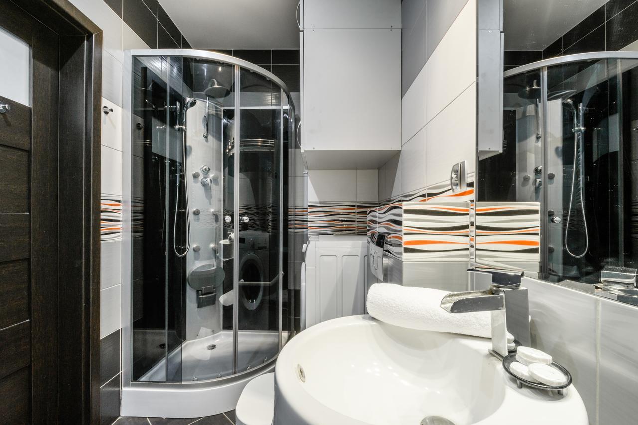 P&o Serviced Goclaw Apartamento